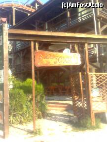 [P20] Pensiune dotata cu restaurant  ce serveste mancare traditionala diversificata -LA JOHN. » foto by Marian Preda
 - 
<span class="allrVoted glyphicon glyphicon-heart hidden" id="av234358"></span>
<a class="m-l-10 hidden" id="sv234358" onclick="voting_Foto_DelVot(,234358,4522)" role="button">șterge vot <span class="glyphicon glyphicon-remove"></span></a>
<a id="v9234358" class=" c-red"  onclick="voting_Foto_SetVot(234358)" role="button"><span class="glyphicon glyphicon-heart-empty"></span> <b>LIKE</b> = Votează poza</a> <img class="hidden"  id="f234358W9" src="/imagini/loader.gif" border="0" /><span class="AjErrMes hidden" id="e234358ErM"></span>