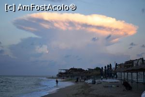 [P13] Seamană cu bomba atomică-dar vă spun vama nu poate fi distrusă nici cu așa ceva » foto by AZE
 - 
<span class="allrVoted glyphicon glyphicon-heart hidden" id="av962387"></span>
<a class="m-l-10 hidden" id="sv962387" onclick="voting_Foto_DelVot(,962387,4522)" role="button">șterge vot <span class="glyphicon glyphicon-remove"></span></a>
<a id="v9962387" class=" c-red"  onclick="voting_Foto_SetVot(962387)" role="button"><span class="glyphicon glyphicon-heart-empty"></span> <b>LIKE</b> = Votează poza</a> <img class="hidden"  id="f962387W9" src="/imagini/loader.gif" border="0" /><span class="AjErrMes hidden" id="e962387ErM"></span>