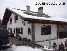 [P04] pensiunea Haus Tirol /Laion » foto by iuliapatru
 - 
<span class="allrVoted glyphicon glyphicon-heart hidden" id="av40698"></span>
<a class="m-l-10 hidden" id="sv40698" onclick="voting_Foto_DelVot(,40698,4523)" role="button">șterge vot <span class="glyphicon glyphicon-remove"></span></a>
<a id="v940698" class=" c-red"  onclick="voting_Foto_SetVot(40698)" role="button"><span class="glyphicon glyphicon-heart-empty"></span> <b>LIKE</b> = Votează poza</a> <img class="hidden"  id="f40698W9" src="/imagini/loader.gif" border="0" /><span class="AjErrMes hidden" id="e40698ErM"></span>