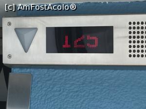 [P28] inaltimea din turn indicata in lift in timpul ascensiunii » foto by Dan&Ema
 - 
<span class="allrVoted glyphicon glyphicon-heart hidden" id="av762357"></span>
<a class="m-l-10 hidden" id="sv762357" onclick="voting_Foto_DelVot(,762357,4539)" role="button">șterge vot <span class="glyphicon glyphicon-remove"></span></a>
<a id="v9762357" class=" c-red"  onclick="voting_Foto_SetVot(762357)" role="button"><span class="glyphicon glyphicon-heart-empty"></span> <b>LIKE</b> = Votează poza</a> <img class="hidden"  id="f762357W9" src="/imagini/loader.gif" border="0" /><span class="AjErrMes hidden" id="e762357ErM"></span>