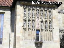 [P03] Partea de deasupra fostei porţi a apostolilor, de la Stiftskirche. Acum, această poartă este închisă. » foto by Costi
 - 
<span class="allrVoted glyphicon glyphicon-heart hidden" id="av69522"></span>
<a class="m-l-10 hidden" id="sv69522" onclick="voting_Foto_DelVot(,69522,4539)" role="button">șterge vot <span class="glyphicon glyphicon-remove"></span></a>
<a id="v969522" class=" c-red"  onclick="voting_Foto_SetVot(69522)" role="button"><span class="glyphicon glyphicon-heart-empty"></span> <b>LIKE</b> = Votează poza</a> <img class="hidden"  id="f69522W9" src="/imagini/loader.gif" border="0" /><span class="AjErrMes hidden" id="e69522ErM"></span>