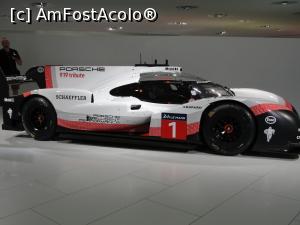[P33] Muzeul Porsche » foto by RoxanaGRS
 - 
<span class="allrVoted glyphicon glyphicon-heart hidden" id="av1107357"></span>
<a class="m-l-10 hidden" id="sv1107357" onclick="voting_Foto_DelVot(,1107357,4539)" role="button">șterge vot <span class="glyphicon glyphicon-remove"></span></a>
<a id="v91107357" class=" c-red"  onclick="voting_Foto_SetVot(1107357)" role="button"><span class="glyphicon glyphicon-heart-empty"></span> <b>LIKE</b> = Votează poza</a> <img class="hidden"  id="f1107357W9" src="/imagini/loader.gif" border="0" /><span class="AjErrMes hidden" id="e1107357ErM"></span>