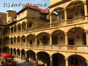 [P05] Curtea interioara de la vechiul castel, azi Muzeul Landului Würtemberg » foto by Radu Tudoran
 - 
<span class="allrVoted glyphicon glyphicon-heart hidden" id="av803030"></span>
<a class="m-l-10 hidden" id="sv803030" onclick="voting_Foto_DelVot(,803030,4539)" role="button">șterge vot <span class="glyphicon glyphicon-remove"></span></a>
<a id="v9803030" class=" c-red"  onclick="voting_Foto_SetVot(803030)" role="button"><span class="glyphicon glyphicon-heart-empty"></span> <b>LIKE</b> = Votează poza</a> <img class="hidden"  id="f803030W9" src="/imagini/loader.gif" border="0" /><span class="AjErrMes hidden" id="e803030ErM"></span>