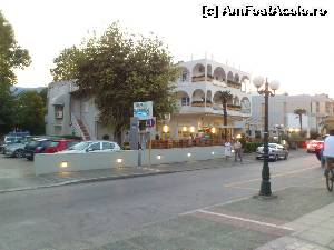 [P09] hotelul » foto by roxy_mya
 - 
<span class="allrVoted glyphicon glyphicon-heart hidden" id="av524512"></span>
<a class="m-l-10 hidden" id="sv524512" onclick="voting_Foto_DelVot(,524512,4550)" role="button">șterge vot <span class="glyphicon glyphicon-remove"></span></a>
<a id="v9524512" class=" c-red"  onclick="voting_Foto_SetVot(524512)" role="button"><span class="glyphicon glyphicon-heart-empty"></span> <b>LIKE</b> = Votează poza</a> <img class="hidden"  id="f524512W9" src="/imagini/loader.gif" border="0" /><span class="AjErrMes hidden" id="e524512ErM"></span>