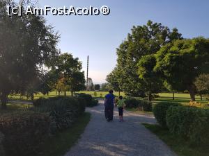 [P02] La plimbare prin Parcul ”Coloanei fără Sfârșit”. » foto by Floryn81
 - 
<span class="allrVoted glyphicon glyphicon-heart hidden" id="av1134720"></span>
<a class="m-l-10 hidden" id="sv1134720" onclick="voting_Foto_DelVot(,1134720,4551)" role="button">șterge vot <span class="glyphicon glyphicon-remove"></span></a>
<a id="v91134720" class=" c-red"  onclick="voting_Foto_SetVot(1134720)" role="button"><span class="glyphicon glyphicon-heart-empty"></span> <b>LIKE</b> = Votează poza</a> <img class="hidden"  id="f1134720W9" src="/imagini/loader.gif" border="0" /><span class="AjErrMes hidden" id="e1134720ErM"></span>