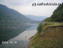 [P24] Peisaj sălbatic, pe malul lacului Vidra » foto by Costi
 - 
<span class="allrVoted glyphicon glyphicon-heart hidden" id="av41186"></span>
<a class="m-l-10 hidden" id="sv41186" onclick="voting_Foto_DelVot(,41186,4551)" role="button">șterge vot <span class="glyphicon glyphicon-remove"></span></a>
<a id="v941186" class=" c-red"  onclick="voting_Foto_SetVot(41186)" role="button"><span class="glyphicon glyphicon-heart-empty"></span> <b>LIKE</b> = Votează poza</a> <img class="hidden"  id="f41186W9" src="/imagini/loader.gif" border="0" /><span class="AjErrMes hidden" id="e41186ErM"></span>