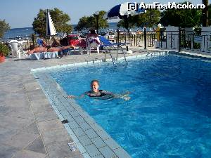 [P03] Piscina » foto by mircea rpd
 - 
<span class="allrVoted glyphicon glyphicon-heart hidden" id="av631880"></span>
<a class="m-l-10 hidden" id="sv631880" onclick="voting_Foto_DelVot(,631880,4570)" role="button">șterge vot <span class="glyphicon glyphicon-remove"></span></a>
<a id="v9631880" class=" c-red"  onclick="voting_Foto_SetVot(631880)" role="button"><span class="glyphicon glyphicon-heart-empty"></span> <b>LIKE</b> = Votează poza</a> <img class="hidden"  id="f631880W9" src="/imagini/loader.gif" border="0" /><span class="AjErrMes hidden" id="e631880ErM"></span>