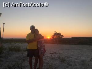 [P06] apus de soare in dreptul restaurantului-cherhana de pe plaja » foto by raducondurache
 - 
<span class="allrVoted glyphicon glyphicon-heart hidden" id="av1100046"></span>
<a class="m-l-10 hidden" id="sv1100046" onclick="voting_Foto_DelVot(,1100046,4577)" role="button">șterge vot <span class="glyphicon glyphicon-remove"></span></a>
<a id="v91100046" class=" c-red"  onclick="voting_Foto_SetVot(1100046)" role="button"><span class="glyphicon glyphicon-heart-empty"></span> <b>LIKE</b> = Votează poza</a> <img class="hidden"  id="f1100046W9" src="/imagini/loader.gif" border="0" /><span class="AjErrMes hidden" id="e1100046ErM"></span>