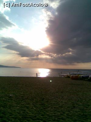 [P28] Efecte de lumină...  » foto by puiutea
 - 
<span class="allrVoted glyphicon glyphicon-heart hidden" id="av790752"></span>
<a class="m-l-10 hidden" id="sv790752" onclick="voting_Foto_DelVot(,790752,4590)" role="button">șterge vot <span class="glyphicon glyphicon-remove"></span></a>
<a id="v9790752" class=" c-red"  onclick="voting_Foto_SetVot(790752)" role="button"><span class="glyphicon glyphicon-heart-empty"></span> <b>LIKE</b> = Votează poza</a> <img class="hidden"  id="f790752W9" src="/imagini/loader.gif" border="0" /><span class="AjErrMes hidden" id="e790752ErM"></span>