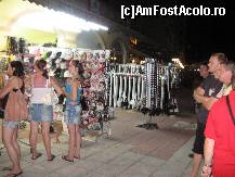 [P07] Faleza lor e plina de magazine si terase...... » foto by mirelutza
 - 
<span class="allrVoted glyphicon glyphicon-heart hidden" id="av42183"></span>
<a class="m-l-10 hidden" id="sv42183" onclick="voting_Foto_DelVot(,42183,4590)" role="button">șterge vot <span class="glyphicon glyphicon-remove"></span></a>
<a id="v942183" class=" c-red"  onclick="voting_Foto_SetVot(42183)" role="button"><span class="glyphicon glyphicon-heart-empty"></span> <b>LIKE</b> = Votează poza</a> <img class="hidden"  id="f42183W9" src="/imagini/loader.gif" border="0" /><span class="AjErrMes hidden" id="e42183ErM"></span>
