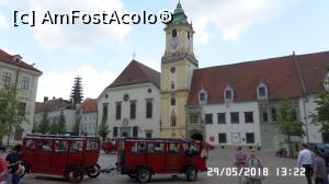 [P20] Bratislava - Centrul Vechi » foto by ungureanica
 - 
<span class="allrVoted glyphicon glyphicon-heart hidden" id="av980772"></span>
<a class="m-l-10 hidden" id="sv980772" onclick="voting_Foto_DelVot(,980772,4596)" role="button">șterge vot <span class="glyphicon glyphicon-remove"></span></a>
<a id="v9980772" class=" c-red"  onclick="voting_Foto_SetVot(980772)" role="button"><span class="glyphicon glyphicon-heart-empty"></span> <b>LIKE</b> = Votează poza</a> <img class="hidden"  id="f980772W9" src="/imagini/loader.gif" border="0" /><span class="AjErrMes hidden" id="e980772ErM"></span>
