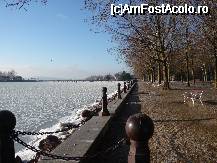 [P10] Faleza Balatonfured Iarna » foto by Nicu
 - 
<span class="allrVoted glyphicon glyphicon-heart hidden" id="av45210"></span>
<a class="m-l-10 hidden" id="sv45210" onclick="voting_Foto_DelVot(,45210,4597)" role="button">șterge vot <span class="glyphicon glyphicon-remove"></span></a>
<a id="v945210" class=" c-red"  onclick="voting_Foto_SetVot(45210)" role="button"><span class="glyphicon glyphicon-heart-empty"></span> <b>LIKE</b> = Votează poza</a> <img class="hidden"  id="f45210W9" src="/imagini/loader.gif" border="0" /><span class="AjErrMes hidden" id="e45210ErM"></span>
