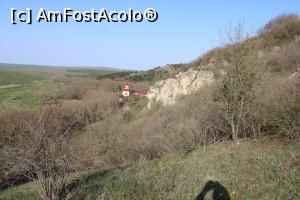 [P26] Rezervația Gura Dobrogei, jud. Constanța, Mănăstirea Sf. Dionisie și Sf. Efrem văzută la urcare la Peșteră  » foto by mprofeanu
 - 
<span class="allrVoted glyphicon glyphicon-heart hidden" id="av1230091"></span>
<a class="m-l-10 hidden" id="sv1230091" onclick="voting_Foto_DelVot(,1230091,4623)" role="button">șterge vot <span class="glyphicon glyphicon-remove"></span></a>
<a id="v91230091" class=" c-red"  onclick="voting_Foto_SetVot(1230091)" role="button"><span class="glyphicon glyphicon-heart-empty"></span> <b>LIKE</b> = Votează poza</a> <img class="hidden"  id="f1230091W9" src="/imagini/loader.gif" border="0" /><span class="AjErrMes hidden" id="e1230091ErM"></span>