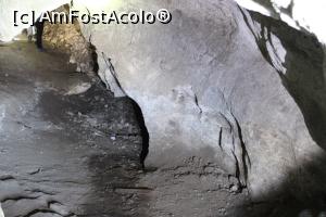 [P34] Rezervația Gura Dobrogei, jud. Constanța, Peștera Liliecilor, Coborârea pe partea dreaptă, pe marginea unui hău, nu este indicat... » foto by mprofeanu
 - 
<span class="allrVoted glyphicon glyphicon-heart hidden" id="av1230112"></span>
<a class="m-l-10 hidden" id="sv1230112" onclick="voting_Foto_DelVot(,1230112,4623)" role="button">șterge vot <span class="glyphicon glyphicon-remove"></span></a>
<a id="v91230112" class=" c-red"  onclick="voting_Foto_SetVot(1230112)" role="button"><span class="glyphicon glyphicon-heart-empty"></span> <b>LIKE</b> = Votează poza</a> <img class="hidden"  id="f1230112W9" src="/imagini/loader.gif" border="0" /><span class="AjErrMes hidden" id="e1230112ErM"></span>