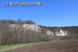 [P06] Rezervația Naturală Canaraua Fetii, jud. Constanța, Apar în depărtare stâncile, vom merge la ele.... » foto by mprofeanu
 - 
<span class="allrVoted glyphicon glyphicon-heart hidden" id="av1230694"></span>
<a class="m-l-10 hidden" id="sv1230694" onclick="voting_Foto_DelVot(,1230694,4623)" role="button">șterge vot <span class="glyphicon glyphicon-remove"></span></a>
<a id="v91230694" class=" c-red"  onclick="voting_Foto_SetVot(1230694)" role="button"><span class="glyphicon glyphicon-heart-empty"></span> <b>LIKE</b> = Votează poza</a> <img class="hidden"  id="f1230694W9" src="/imagini/loader.gif" border="0" /><span class="AjErrMes hidden" id="e1230694ErM"></span>