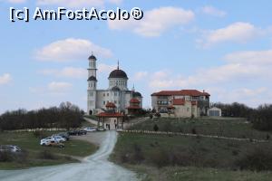 [P12] Mănăstirea Sf. Ioan Casian, jud. Constanța, Vedere de ansamblu, Biserica Mare se înalță spre cer, mi s-a părut prea mare.... » foto by mprofeanu
 - 
<span class="allrVoted glyphicon glyphicon-heart hidden" id="av1232048"></span>
<a class="m-l-10 hidden" id="sv1232048" onclick="voting_Foto_DelVot(,1232048,4623)" role="button">șterge vot <span class="glyphicon glyphicon-remove"></span></a>
<a id="v91232048" class=" c-red"  onclick="voting_Foto_SetVot(1232048)" role="button"><span class="glyphicon glyphicon-heart-empty"></span> <b>LIKE</b> = Votează poza</a> <img class="hidden"  id="f1232048W9" src="/imagini/loader.gif" border="0" /><span class="AjErrMes hidden" id="e1232048ErM"></span>