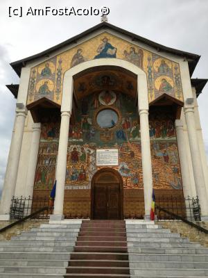 [P10] Biserica ortodoxă nouă » foto by AZE
 - 
<span class="allrVoted glyphicon glyphicon-heart hidden" id="av1337754"></span>
<a class="m-l-10 hidden" id="sv1337754" onclick="voting_Foto_DelVot(,1337754,4623)" role="button">șterge vot <span class="glyphicon glyphicon-remove"></span></a>
<a id="v91337754" class=" c-red"  onclick="voting_Foto_SetVot(1337754)" role="button"><span class="glyphicon glyphicon-heart-empty"></span> <b>LIKE</b> = Votează poza</a> <img class="hidden"  id="f1337754W9" src="/imagini/loader.gif" border="0" /><span class="AjErrMes hidden" id="e1337754ErM"></span>