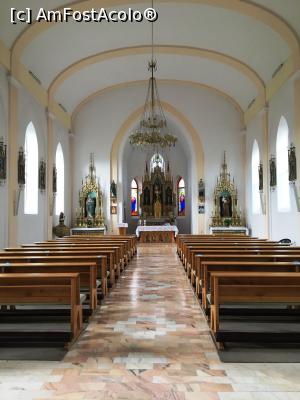 [P03] Biserica Sfântul Anton-interior » foto by AZE
 - 
<span class="allrVoted glyphicon glyphicon-heart hidden" id="av1337747"></span>
<a class="m-l-10 hidden" id="sv1337747" onclick="voting_Foto_DelVot(,1337747,4623)" role="button">șterge vot <span class="glyphicon glyphicon-remove"></span></a>
<a id="v91337747" class=" c-red"  onclick="voting_Foto_SetVot(1337747)" role="button"><span class="glyphicon glyphicon-heart-empty"></span> <b>LIKE</b> = Votează poza</a> <img class="hidden"  id="f1337747W9" src="/imagini/loader.gif" border="0" /><span class="AjErrMes hidden" id="e1337747ErM"></span>