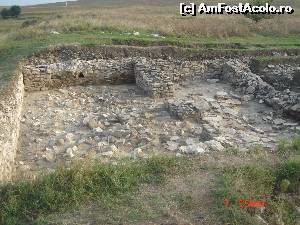 [P26] Cetatea Halmyris » foto by crismis
 - 
<span class="allrVoted glyphicon glyphicon-heart hidden" id="av604246"></span>
<a class="m-l-10 hidden" id="sv604246" onclick="voting_Foto_DelVot(,604246,4623)" role="button">șterge vot <span class="glyphicon glyphicon-remove"></span></a>
<a id="v9604246" class=" c-red"  onclick="voting_Foto_SetVot(604246)" role="button"><span class="glyphicon glyphicon-heart-empty"></span> <b>LIKE</b> = Votează poza</a> <img class="hidden"  id="f604246W9" src="/imagini/loader.gif" border="0" /><span class="AjErrMes hidden" id="e604246ErM"></span>