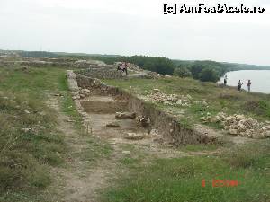 [P48] Cetatea Capidava » foto by crismis
 - 
<span class="allrVoted glyphicon glyphicon-heart hidden" id="av604268"></span>
<a class="m-l-10 hidden" id="sv604268" onclick="voting_Foto_DelVot(,604268,4623)" role="button">șterge vot <span class="glyphicon glyphicon-remove"></span></a>
<a id="v9604268" class=" c-red"  onclick="voting_Foto_SetVot(604268)" role="button"><span class="glyphicon glyphicon-heart-empty"></span> <b>LIKE</b> = Votează poza</a> <img class="hidden"  id="f604268W9" src="/imagini/loader.gif" border="0" /><span class="AjErrMes hidden" id="e604268ErM"></span>