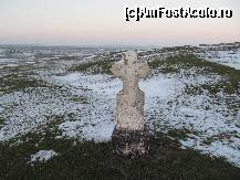 [P36] O cruce în pustiu... 
Aceste locuri au fost creştinate, conform tradiţiei, încă din primul secol al Erei Noastre (Creştine) de însuşi Sf. Apostol Andrei (fratele Sfântului Petru). 
Pe aici şi-a purtat paşii şi Sf. Ioan Casian (360-435), părinte cinstit atât de ortodocşi, cât şi de catolici.  » foto by Neptunus
 - 
<span class="allrVoted glyphicon glyphicon-heart hidden" id="av471341"></span>
<a class="m-l-10 hidden" id="sv471341" onclick="voting_Foto_DelVot(,471341,4623)" role="button">șterge vot <span class="glyphicon glyphicon-remove"></span></a>
<a id="v9471341" class=" c-red"  onclick="voting_Foto_SetVot(471341)" role="button"><span class="glyphicon glyphicon-heart-empty"></span> <b>LIKE</b> = Votează poza</a> <img class="hidden"  id="f471341W9" src="/imagini/loader.gif" border="0" /><span class="AjErrMes hidden" id="e471341ErM"></span>