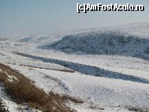 [P33] Vedere din tren a Podişului Casimcei...  » foto by Neptunus
 - 
<span class="allrVoted glyphicon glyphicon-heart hidden" id="av471390"></span>
<a class="m-l-10 hidden" id="sv471390" onclick="voting_Foto_DelVot(,471390,4623)" role="button">șterge vot <span class="glyphicon glyphicon-remove"></span></a>
<a id="v9471390" class=" c-red"  onclick="voting_Foto_SetVot(471390)" role="button"><span class="glyphicon glyphicon-heart-empty"></span> <b>LIKE</b> = Votează poza</a> <img class="hidden"  id="f471390W9" src="/imagini/loader.gif" border="0" /><span class="AjErrMes hidden" id="e471390ErM"></span>