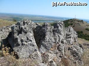 [P16] Beştepe - dealuri care nu sunt scutite de abrupturile stâncoase, chiar dacă nu acestea sunt dominante...  » foto by Neptunus
 - 
<span class="allrVoted glyphicon glyphicon-heart hidden" id="av473505"></span>
<a class="m-l-10 hidden" id="sv473505" onclick="voting_Foto_DelVot(,473505,4623)" role="button">șterge vot <span class="glyphicon glyphicon-remove"></span></a>
<a id="v9473505" class=" c-red"  onclick="voting_Foto_SetVot(473505)" role="button"><span class="glyphicon glyphicon-heart-empty"></span> <b>LIKE</b> = Votează poza</a> <img class="hidden"  id="f473505W9" src="/imagini/loader.gif" border="0" /><span class="AjErrMes hidden" id="e473505ErM"></span>