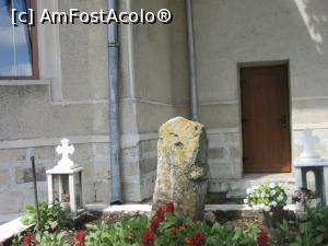 [P33] Cruce de piatră crescută din pământ » foto by Michi
 - 
<span class="allrVoted glyphicon glyphicon-heart hidden" id="av749159"></span>
<a class="m-l-10 hidden" id="sv749159" onclick="voting_Foto_DelVot(,749159,4623)" role="button">șterge vot <span class="glyphicon glyphicon-remove"></span></a>
<a id="v9749159" class=" c-red"  onclick="voting_Foto_SetVot(749159)" role="button"><span class="glyphicon glyphicon-heart-empty"></span> <b>LIKE</b> = Votează poza</a> <img class="hidden"  id="f749159W9" src="/imagini/loader.gif" border="0" /><span class="AjErrMes hidden" id="e749159ErM"></span>