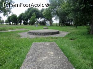 [P15] Altarul generalului roman cu nume necunoscut care a hotărât victoria » foto by Michi
 - 
<span class="allrVoted glyphicon glyphicon-heart hidden" id="av751555"></span>
<a class="m-l-10 hidden" id="sv751555" onclick="voting_Foto_DelVot(,751555,4623)" role="button">șterge vot <span class="glyphicon glyphicon-remove"></span></a>
<a id="v9751555" class=" c-red"  onclick="voting_Foto_SetVot(751555)" role="button"><span class="glyphicon glyphicon-heart-empty"></span> <b>LIKE</b> = Votează poza</a> <img class="hidden"  id="f751555W9" src="/imagini/loader.gif" border="0" /><span class="AjErrMes hidden" id="e751555ErM"></span>