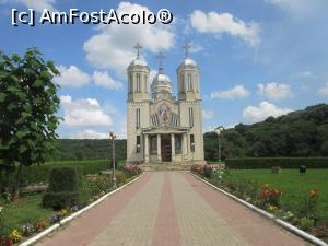 [P25] Biserica mare cu hramul sf. Andrei » foto by Michi
 - 
<span class="allrVoted glyphicon glyphicon-heart hidden" id="av751565"></span>
<a class="m-l-10 hidden" id="sv751565" onclick="voting_Foto_DelVot(,751565,4623)" role="button">șterge vot <span class="glyphicon glyphicon-remove"></span></a>
<a id="v9751565" class=" c-red"  onclick="voting_Foto_SetVot(751565)" role="button"><span class="glyphicon glyphicon-heart-empty"></span> <b>LIKE</b> = Votează poza</a> <img class="hidden"  id="f751565W9" src="/imagini/loader.gif" border="0" /><span class="AjErrMes hidden" id="e751565ErM"></span>