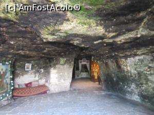 [P33] Interior Peştera sf. Andrei » foto by Michi
 - 
<span class="allrVoted glyphicon glyphicon-heart hidden" id="av751573"></span>
<a class="m-l-10 hidden" id="sv751573" onclick="voting_Foto_DelVot(,751573,4623)" role="button">șterge vot <span class="glyphicon glyphicon-remove"></span></a>
<a id="v9751573" class=" c-red"  onclick="voting_Foto_SetVot(751573)" role="button"><span class="glyphicon glyphicon-heart-empty"></span> <b>LIKE</b> = Votează poza</a> <img class="hidden"  id="f751573W9" src="/imagini/loader.gif" border="0" /><span class="AjErrMes hidden" id="e751573ErM"></span>
