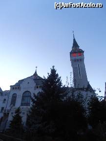 [P18] Tg Mures - ochii orasului intr-o seara de toamna, o imagine care prin ineditul ei m-a impresionat foarte mult... Acolo sus, erau aprinse acele doua luminite rosii...  » foto by sunflower
 - 
<span class="allrVoted glyphicon glyphicon-heart hidden" id="av480524"></span>
<a class="m-l-10 hidden" id="sv480524" onclick="voting_Foto_DelVot(,480524,4629)" role="button">șterge vot <span class="glyphicon glyphicon-remove"></span></a>
<a id="v9480524" class=" c-red"  onclick="voting_Foto_SetVot(480524)" role="button"><span class="glyphicon glyphicon-heart-empty"></span> <b>LIKE</b> = Votează poza</a> <img class="hidden"  id="f480524W9" src="/imagini/loader.gif" border="0" /><span class="AjErrMes hidden" id="e480524ErM"></span>