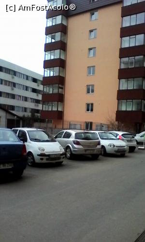 [P02] Parcarea in fata propietatii,  » foto by banal
 - 
<span class="allrVoted glyphicon glyphicon-heart hidden" id="av717488"></span>
<a class="m-l-10 hidden" id="sv717488" onclick="voting_Foto_DelVot(,717488,4635)" role="button">șterge vot <span class="glyphicon glyphicon-remove"></span></a>
<a id="v9717488" class=" c-red"  onclick="voting_Foto_SetVot(717488)" role="button"><span class="glyphicon glyphicon-heart-empty"></span> <b>LIKE</b> = Votează poza</a> <img class="hidden"  id="f717488W9" src="/imagini/loader.gif" border="0" /><span class="AjErrMes hidden" id="e717488ErM"></span>