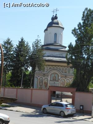 [P23] Biserica "Vintila Voda" - Vedere din strada. » foto by iulianic
 - 
<span class="allrVoted glyphicon glyphicon-heart hidden" id="av1302534"></span>
<a class="m-l-10 hidden" id="sv1302534" onclick="voting_Foto_DelVot(,1302534,4638)" role="button">șterge vot <span class="glyphicon glyphicon-remove"></span></a>
<a id="v91302534" class=" c-red"  onclick="voting_Foto_SetVot(1302534)" role="button"><span class="glyphicon glyphicon-heart-empty"></span> <b>LIKE</b> = Votează poza</a> <img class="hidden"  id="f1302534W9" src="/imagini/loader.gif" border="0" /><span class="AjErrMes hidden" id="e1302534ErM"></span>