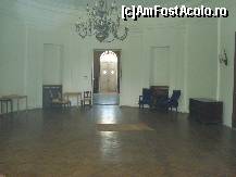 [P15] Palatul lui Alexandru Ghica - holul mare de la intrare  vazut prin  una din ferestrele din spate » foto by Diaura*
 - 
<span class="allrVoted glyphicon glyphicon-heart hidden" id="av77179"></span>
<a class="m-l-10 hidden" id="sv77179" onclick="voting_Foto_DelVot(,77179,4638)" role="button">șterge vot <span class="glyphicon glyphicon-remove"></span></a>
<a id="v977179" class=" c-red"  onclick="voting_Foto_SetVot(77179)" role="button"><span class="glyphicon glyphicon-heart-empty"></span> <b>LIKE</b> = Votează poza</a> <img class="hidden"  id="f77179W9" src="/imagini/loader.gif" border="0" /><span class="AjErrMes hidden" id="e77179ErM"></span>