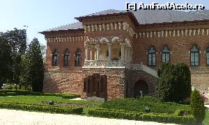 [P05] Palatul, văzut de pe peluza din față » foto by FlorinAndrei
 - 
<span class="allrVoted glyphicon glyphicon-heart hidden" id="av613180"></span>
<a class="m-l-10 hidden" id="sv613180" onclick="voting_Foto_DelVot(,613180,4638)" role="button">șterge vot <span class="glyphicon glyphicon-remove"></span></a>
<a id="v9613180" class=" c-red"  onclick="voting_Foto_SetVot(613180)" role="button"><span class="glyphicon glyphicon-heart-empty"></span> <b>LIKE</b> = Votează poza</a> <img class="hidden"  id="f613180W9" src="/imagini/loader.gif" border="0" /><span class="AjErrMes hidden" id="e613180ErM"></span>