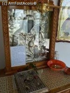[P20] Icoana Fecioarei Maria ferecată în argint » foto by Michi
 - 
<span class="allrVoted glyphicon glyphicon-heart hidden" id="av1365913"></span>
<a class="m-l-10 hidden" id="sv1365913" onclick="voting_Foto_DelVot(,1365913,4638)" role="button">șterge vot <span class="glyphicon glyphicon-remove"></span></a>
<a id="v91365913" class=" c-red"  onclick="voting_Foto_SetVot(1365913)" role="button"><span class="glyphicon glyphicon-heart-empty"></span> <b>LIKE</b> = Votează poza</a> <img class="hidden"  id="f1365913W9" src="/imagini/loader.gif" border="0" /><span class="AjErrMes hidden" id="e1365913ErM"></span>