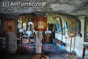 [P09] Orheiul Vechi- Releiful calcaros a permis săparea vechilor chilii. Vederea lor mi-a amintit de Cappadocia.  » foto by Gabise
 - 
<span class="allrVoted glyphicon glyphicon-heart hidden" id="av781391"></span>
<a class="m-l-10 hidden" id="sv781391" onclick="voting_Foto_DelVot(,781391,4656)" role="button">șterge vot <span class="glyphicon glyphicon-remove"></span></a>
<a id="v9781391" class=" c-red"  onclick="voting_Foto_SetVot(781391)" role="button"><span class="glyphicon glyphicon-heart-empty"></span> <b>LIKE</b> = Votează poza</a> <img class="hidden"  id="f781391W9" src="/imagini/loader.gif" border="0" /><span class="AjErrMes hidden" id="e781391ErM"></span>