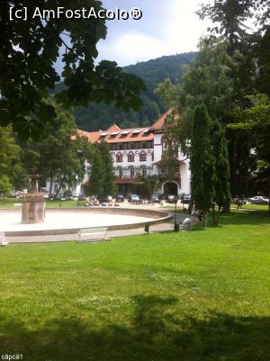 [P11] Parcul din Sinaia, dintre hotelurile Căliman și Palace » foto by Yersinia Pestis
 - 
<span class="allrVoted glyphicon glyphicon-heart hidden" id="av736080"></span>
<a class="m-l-10 hidden" id="sv736080" onclick="voting_Foto_DelVot(,736080,4656)" role="button">șterge vot <span class="glyphicon glyphicon-remove"></span></a>
<a id="v9736080" class=" c-red"  onclick="voting_Foto_SetVot(736080)" role="button"><span class="glyphicon glyphicon-heart-empty"></span> <b>LIKE</b> = Votează poza</a> <img class="hidden"  id="f736080W9" src="/imagini/loader.gif" border="0" /><span class="AjErrMes hidden" id="e736080ErM"></span>