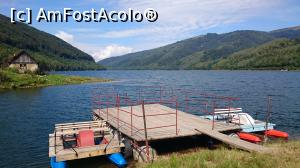 [P06] Pontonul lui Mauru de pe lacul Poiana Mărului, un loc foarte, foarte frumos.  » foto by Aurici
 - 
<span class="allrVoted glyphicon glyphicon-heart hidden" id="av811443"></span>
<a class="m-l-10 hidden" id="sv811443" onclick="voting_Foto_DelVot(,811443,4656)" role="button">șterge vot <span class="glyphicon glyphicon-remove"></span></a>
<a id="v9811443" class=" c-red"  onclick="voting_Foto_SetVot(811443)" role="button"><span class="glyphicon glyphicon-heart-empty"></span> <b>LIKE</b> = Votează poza</a> <img class="hidden"  id="f811443W9" src="/imagini/loader.gif" border="0" /><span class="AjErrMes hidden" id="e811443ErM"></span>