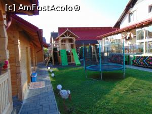[P36] Si am ajuns si la Casa Alexandru unde am fost cazati 3 nopti . Cel mai important spatiu este bineinteles locul de joaca al Sefei . » foto by liviu49
 - 
<span class="allrVoted glyphicon glyphicon-heart hidden" id="av1305054"></span>
<a class="m-l-10 hidden" id="sv1305054" onclick="voting_Foto_DelVot(,1305054,4656)" role="button">șterge vot <span class="glyphicon glyphicon-remove"></span></a>
<a id="v91305054" class=" c-red"  onclick="voting_Foto_SetVot(1305054)" role="button"><span class="glyphicon glyphicon-heart-empty"></span> <b>LIKE</b> = Votează poza</a> <img class="hidden"  id="f1305054W9" src="/imagini/loader.gif" border="0" /><span class="AjErrMes hidden" id="e1305054ErM"></span>