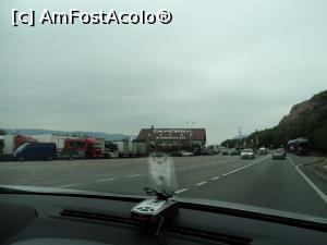 [P12] Bucureşti – Orşova – Clisura Dunãrii. Trecem pe langa mult laudata 'Taverna Sarbului', dar nu oprim din lipsa de timp.  » foto by vega06
 - 
<span class="allrVoted glyphicon glyphicon-heart hidden" id="av726221"></span>
<a class="m-l-10 hidden" id="sv726221" onclick="voting_Foto_DelVot(,726221,4656)" role="button">șterge vot <span class="glyphicon glyphicon-remove"></span></a>
<a id="v9726221" class=" c-red"  onclick="voting_Foto_SetVot(726221)" role="button"><span class="glyphicon glyphicon-heart-empty"></span> <b>LIKE</b> = Votează poza</a> <img class="hidden"  id="f726221W9" src="/imagini/loader.gif" border="0" /><span class="AjErrMes hidden" id="e726221ErM"></span>