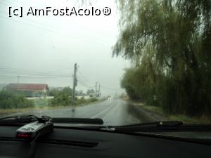 [P02] Bucureşti – Orşova – Clisura Dunãrii. Mai avem putin si intram in Govora. Ploaia nu ne dadea pace de loc :( » foto by vega06
 - 
<span class="allrVoted glyphicon glyphicon-heart hidden" id="av726211"></span>
<a class="m-l-10 hidden" id="sv726211" onclick="voting_Foto_DelVot(,726211,4656)" role="button">șterge vot <span class="glyphicon glyphicon-remove"></span></a>
<a id="v9726211" class=" c-red"  onclick="voting_Foto_SetVot(726211)" role="button"><span class="glyphicon glyphicon-heart-empty"></span> <b>LIKE</b> = Votează poza</a> <img class="hidden"  id="f726211W9" src="/imagini/loader.gif" border="0" /><span class="AjErrMes hidden" id="e726211ErM"></span>