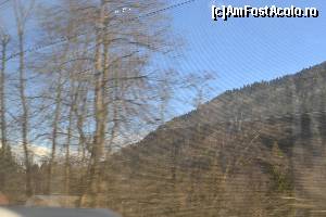 [P13] Vederea, din mers, spre Brasov.  » foto by Cucu Bau
 - 
<span class="allrVoted glyphicon glyphicon-heart hidden" id="av595056"></span>
<a class="m-l-10 hidden" id="sv595056" onclick="voting_Foto_DelVot(,595056,4656)" role="button">șterge vot <span class="glyphicon glyphicon-remove"></span></a>
<a id="v9595056" class=" c-red"  onclick="voting_Foto_SetVot(595056)" role="button"><span class="glyphicon glyphicon-heart-empty"></span> <b>LIKE</b> = Votează poza</a> <img class="hidden"  id="f595056W9" src="/imagini/loader.gif" border="0" /><span class="AjErrMes hidden" id="e595056ErM"></span>