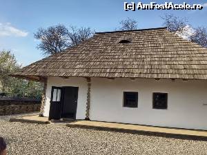 [P10] Casa Memoriala Ion Creanga - Humulesti (Neamt)  » foto by Lale
 - 
<span class="allrVoted glyphicon glyphicon-heart hidden" id="av658980"></span>
<a class="m-l-10 hidden" id="sv658980" onclick="voting_Foto_DelVot(,658980,4656)" role="button">șterge vot <span class="glyphicon glyphicon-remove"></span></a>
<a id="v9658980" class=" c-red"  onclick="voting_Foto_SetVot(658980)" role="button"><span class="glyphicon glyphicon-heart-empty"></span> <b>LIKE</b> = Votează poza</a> <img class="hidden"  id="f658980W9" src="/imagini/loader.gif" border="0" /><span class="AjErrMes hidden" id="e658980ErM"></span>