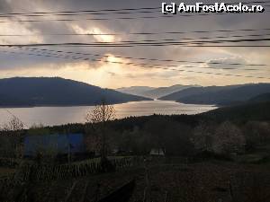 [P11] Lacul Bicaz - Neamt » foto by Lale
 - 
<span class="allrVoted glyphicon glyphicon-heart hidden" id="av658981"></span>
<a class="m-l-10 hidden" id="sv658981" onclick="voting_Foto_DelVot(,658981,4656)" role="button">șterge vot <span class="glyphicon glyphicon-remove"></span></a>
<a id="v9658981" class=" c-red"  onclick="voting_Foto_SetVot(658981)" role="button"><span class="glyphicon glyphicon-heart-empty"></span> <b>LIKE</b> = Votează poza</a> <img class="hidden"  id="f658981W9" src="/imagini/loader.gif" border="0" /><span class="AjErrMes hidden" id="e658981ErM"></span>