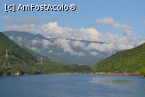 [P03] dimineata pe racoare la lacul Bradisor » foto by MAnd
 - 
<span class="allrVoted glyphicon glyphicon-heart hidden" id="av742646"></span>
<a class="m-l-10 hidden" id="sv742646" onclick="voting_Foto_DelVot(,742646,4656)" role="button">șterge vot <span class="glyphicon glyphicon-remove"></span></a>
<a id="v9742646" class=" c-red"  onclick="voting_Foto_SetVot(742646)" role="button"><span class="glyphicon glyphicon-heart-empty"></span> <b>LIKE</b> = Votează poza</a> <img class="hidden"  id="f742646W9" src="/imagini/loader.gif" border="0" /><span class="AjErrMes hidden" id="e742646ErM"></span>