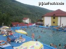 [P11] In jurul piscinei termale de la Calimanesti-Caciulata,gasesti spatii de cazare si alimentatie, la preturi rezonabile » foto by dorgo
 - 
<span class="allrVoted glyphicon glyphicon-heart hidden" id="av280217"></span>
<a class="m-l-10 hidden" id="sv280217" onclick="voting_Foto_DelVot(,280217,4656)" role="button">șterge vot <span class="glyphicon glyphicon-remove"></span></a>
<a id="v9280217" class=" c-red"  onclick="voting_Foto_SetVot(280217)" role="button"><span class="glyphicon glyphicon-heart-empty"></span> <b>LIKE</b> = Votează poza</a> <img class="hidden"  id="f280217W9" src="/imagini/loader.gif" border="0" /><span class="AjErrMes hidden" id="e280217ErM"></span>