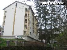 [P28] Dar, aici, nu e nevoie de camping, caci cele doua hoteluri de la Bizusa-Bai,prectica preturi moderate si sunt profilate pe terapia cu ape sulfurose, excelente in afectiuni dermatologice, reumatice si tulburari circulatorii periferice » foto by dorgo
 - 
<span class="allrVoted glyphicon glyphicon-heart hidden" id="av281534"></span>
<a class="m-l-10 hidden" id="sv281534" onclick="voting_Foto_DelVot(,281534,4656)" role="button">șterge vot <span class="glyphicon glyphicon-remove"></span></a>
<a id="v9281534" class=" c-red"  onclick="voting_Foto_SetVot(281534)" role="button"><span class="glyphicon glyphicon-heart-empty"></span> <b>LIKE</b> = Votează poza</a> <img class="hidden"  id="f281534W9" src="/imagini/loader.gif" border="0" /><span class="AjErrMes hidden" id="e281534ErM"></span>
