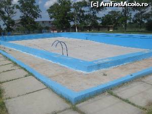 [P07] Piscina termala cea mare de la Baile Sacuieni » foto by dorgo
 - 
<span class="allrVoted glyphicon glyphicon-heart hidden" id="av630690"></span>
<a class="m-l-10 hidden" id="sv630690" onclick="voting_Foto_DelVot(,630690,4656)" role="button">șterge vot <span class="glyphicon glyphicon-remove"></span></a>
<a id="v9630690" class=" c-red"  onclick="voting_Foto_SetVot(630690)" role="button"><span class="glyphicon glyphicon-heart-empty"></span> <b>LIKE</b> = Votează poza</a> <img class="hidden"  id="f630690W9" src="/imagini/loader.gif" border="0" /><span class="AjErrMes hidden" id="e630690ErM"></span>